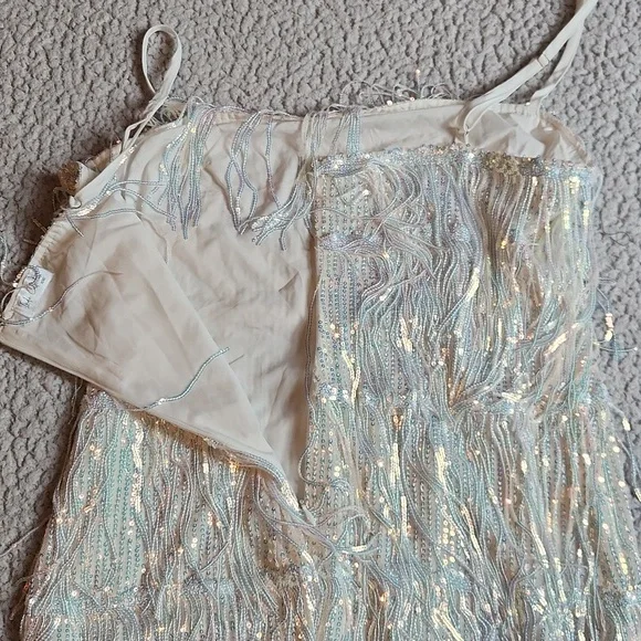 Elegant White Fringe Mini Dress - Picture 14 of 16